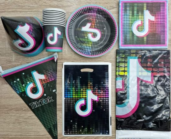 Picture of Tik Tok birthday party items 